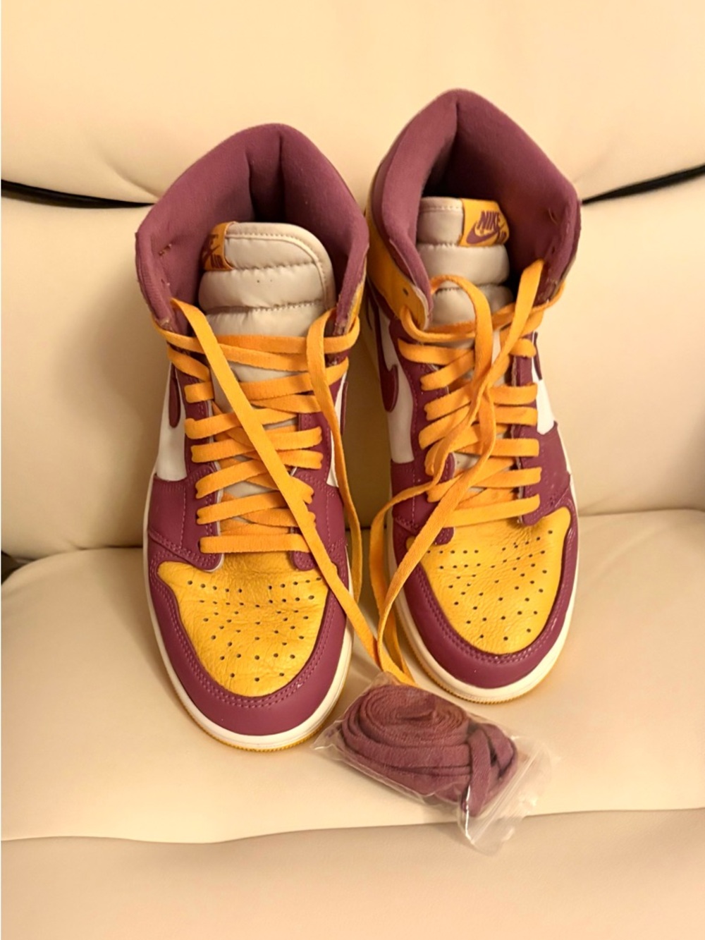 Nike Air Jordan 1 Retro High OG "Brotherhood".